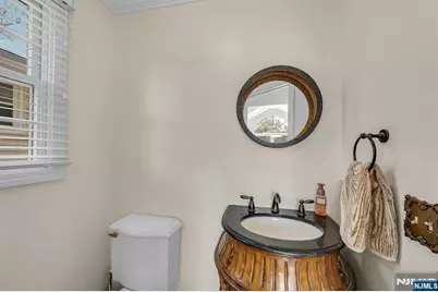460 New Bridge Road, Bergenfield, NJ 07621 - Photo 27