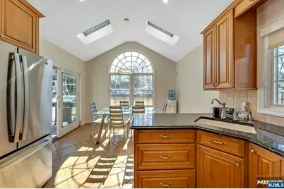 460 New Bridge Road, Bergenfield, NJ 07621 - Photo 21