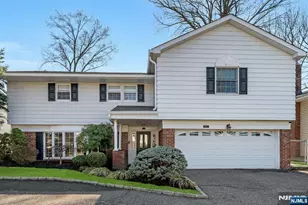 460 New Bridge Rd, Bergenfield, NJ 07621 - Photo 1