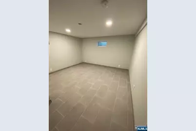 79 E Ridgewood Avenue, Paramus, NJ 07652 - Photo 25