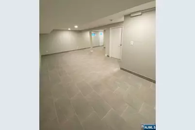 79 E Ridgewood Avenue, Paramus, NJ 07652 - Photo 23