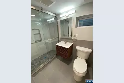 79 E Ridgewood Avenue, Paramus, NJ 07652 - Photo 19