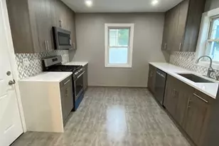 79 E Ridgewood Ave, Paramus, NJ 07652 - Photo 7