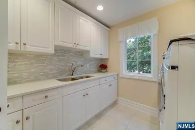 63 Grandview Avenue, North Caldwell, NJ 07006 - Photo 29
