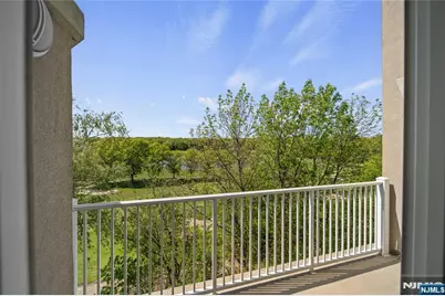 1415 Windsor Park Court 415 #415, Englewood, NJ 07631 - Photo 9