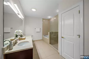 1415 Windsor Park Ct 415, Englewood, NJ 07631 - Photo 17
