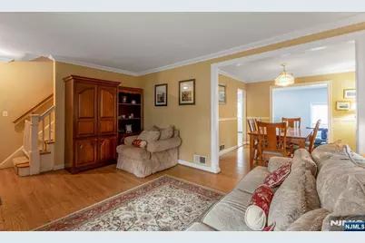 378 Windsor Road, River Edge, NJ 07661 - Photo 7