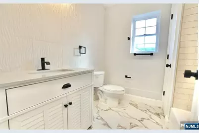 236-238 Keer Avenue, Newark, NJ 07112 - Photo 21