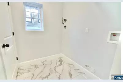 236-238 Keer Avenue, Newark, NJ 07112 - Photo 23