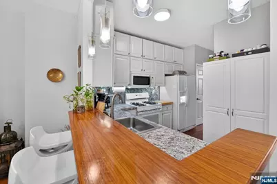 215 Barringer Drive 2088 #2088, Nutley, NJ 07110 - Photo 7