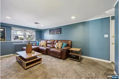 949 Oradell Avenue, Oradell, NJ 07649 - Photo 13