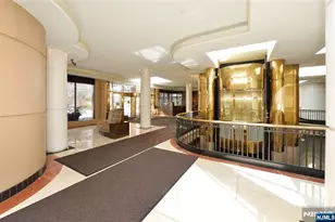 100 Carlyle Dr 7K-S, Cliffside Park, NJ 07010 - Photo 9