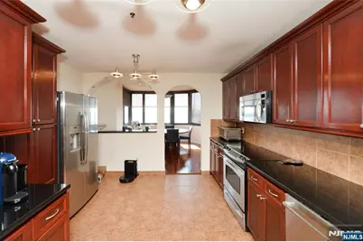 100 Carlyle Drive 7K-S #7K-S, Cliffside Park, NJ 07010 - Photo 21