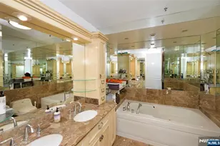 100 Carlyle Dr 7K-S, Cliffside Park, NJ 07010 - Photo 25