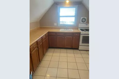 534 Kearney Avenue 2 #2, Cliffside Park, NJ 07010 - Photo 5