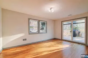 755 Oak St, Ridgefield, NJ 07657 - Photo 15