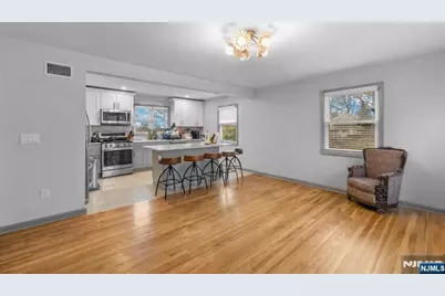 755 Oak Street, Ridgefield, NJ 07657 - Photo 5