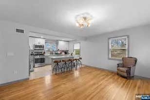 755 Oak St, Ridgefield, NJ 07657 - Photo 5