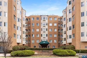 290 Anderson Street 2A, Hackensack, NJ 07601 - Photo 1