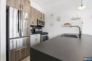 142 Charles Street 403, Jersey City, NJ 07307 - Photo 7