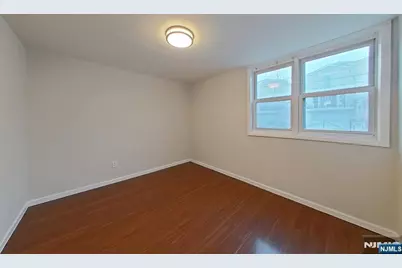 10 Fleming Avenue, Newark, NJ 07105 - Photo 7
