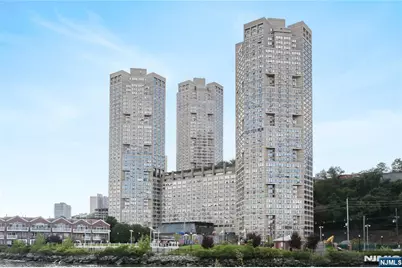 7004 Boulevard East 25A #25A, Guttenberg, NJ 07093 - Photo 1