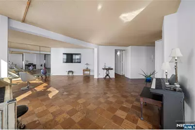 7004 Boulevard East 25A #25A, Guttenberg, NJ 07093 - Photo 7