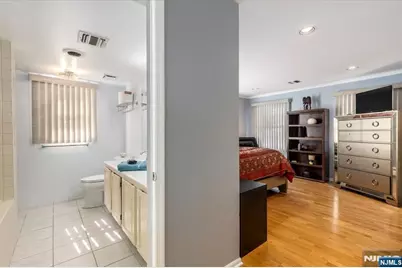 2 Crystal Lane 294 #294, Paterson, NJ 07501 - Photo 13