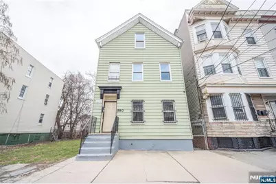 580 Hunterdon Street, Newark, NJ 07108 - Photo 1