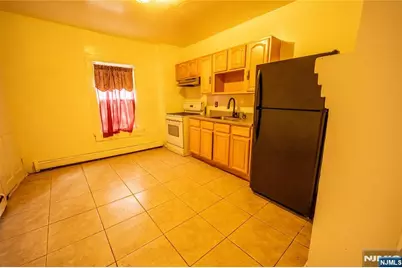 580 Hunterdon Street, Newark, NJ 07108 - Photo 9