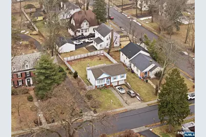 674 Berkeley Avenue, Orange, NJ 07050 - Photo 9