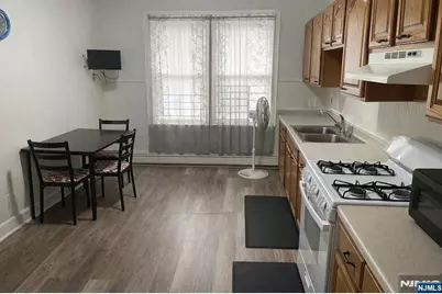 382-386 Highland Avenue 201 #201, Kearny, NJ 07032 - Photo 1