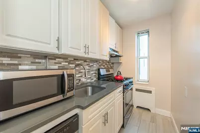 8700 Boulevard East 3D #3D, North Bergen, NJ 07047 - Photo 13