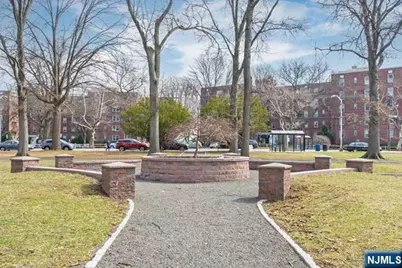 8700 Boulevard East 3D #3D, North Bergen, NJ 07047 - Photo 33