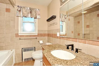 16 Maple Avenue, South Hackensack Township, NJ 07606 - Photo 9