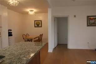 2403 Windsor Park Ct 403, Englewood, NJ 07631 - Photo 9