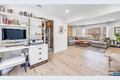 408 Chelsea Street, Paramus, NJ 07652 - Photo 9