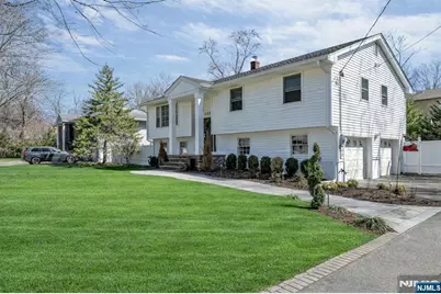 408 Chelsea Street, Paramus, NJ 07652 - Photo 3