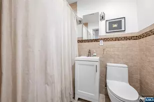 408 Chelsea St, Paramus, NJ 07652 - Photo 25