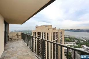 300 Winston 2604, Cliffside Park, NJ 07010 - Photo 17
