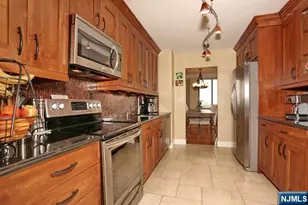 300 Winston 2604, Cliffside Park, NJ 07010 - Photo 7