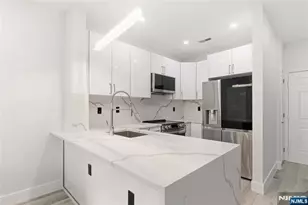 24 Ave At Port Imperial 131, West New York, NJ 07093 - Photo 3