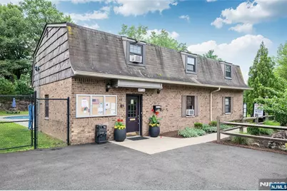 181 Long Hill Road 8-12 #8-12, Little Falls Township, NJ 07424 - Photo 5