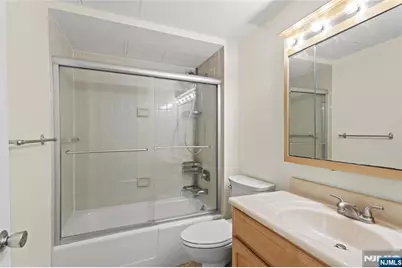 7004 Kennedy Boulevard 31G #31G, Guttenberg, NJ 07093 - Photo 17