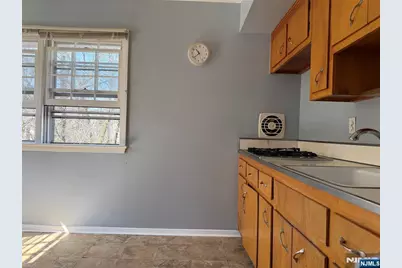 39 Franklin 2 #2, Tenafly, NJ 07670 - Photo 7