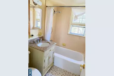 39 Franklin 2 #2, Tenafly, NJ 07670 - Photo 9