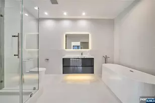 11 Roberts Rd, Englewood Cliffs, NJ 07632 - Photo 33