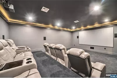 11 Roberts Road, Englewood Cliffs, NJ 07632 - Photo 37