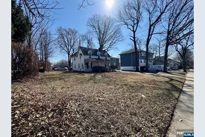 395 Teaneck Road, Ridgefield Park, NJ 07660 - Photo 3