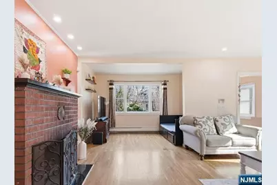 166 Summit Cross, Rutherford, NJ 07070 - Photo 9